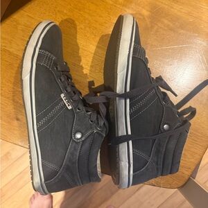 Taos Footwear Black High-Top Women's Sneakers